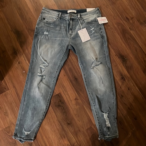 Kancan 15/31 - Picture 1 of 7